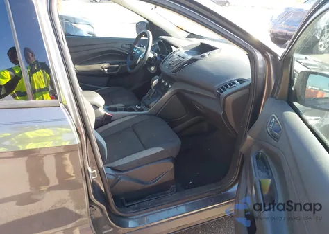 2016 Ford Escape S z USA, uszkodzony, nr VIN 1FMCU0F78GUA66803